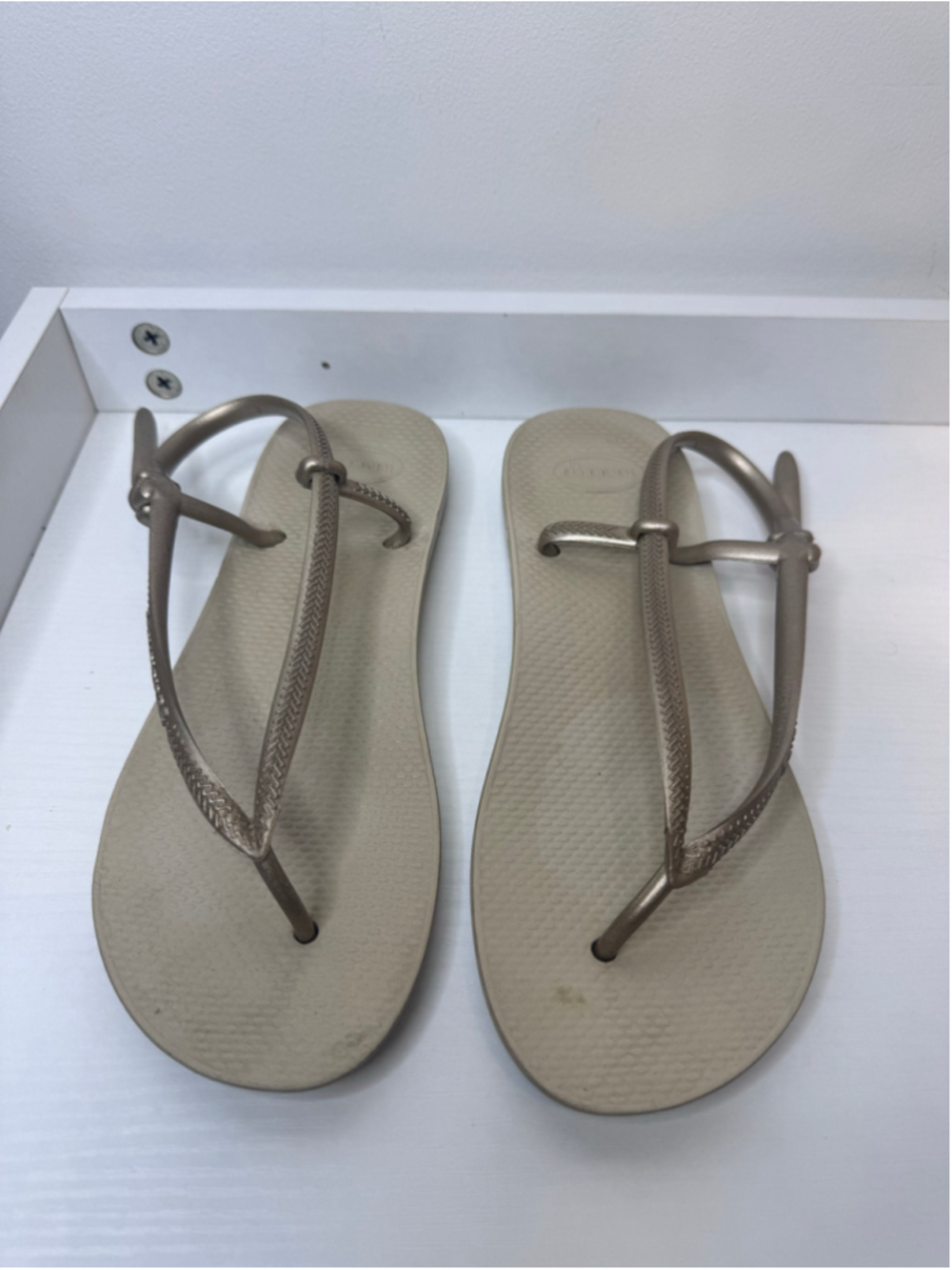 Women's Havaianas Sandals Size 39-40 Beige